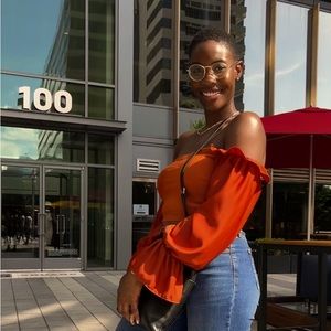 Meet your Posher, Jasmine